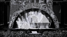 Rána pro rockery. Zemřel bubeník legendárních AC/DC