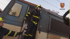 VIDEO: Požár na nádraží ve Studénce na Novojičínsku. Hořela tam lokomotiva