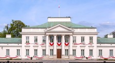 Muž najel autem do brány prezidentského paláce v Polsku