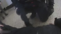 VIDEO: Autentické záběry ze zadržení mladíka, který přišel do školy se zbraní