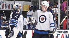 Pavelec vychytal vítězství, Jágr se vrátil a pomohl k bodu