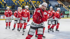 Pardubice vyhrály podesáté v řadě. Hattrickem se blýskl Mandát