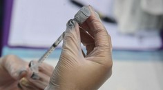 Ve vládní koalici vře spor o vakcíny. Odborníci nesouhlasí s poslanci SPD