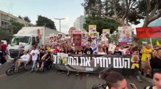 V Izraeli protestovaly statisíce lidí. Chtějí konec války v Gaze a návrat rukojmích