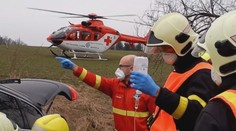 Srážka dvou aut skončila tragicky! Jeden mrtvý, dva vážně zranění