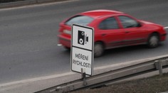 Velký přehled míst, kde se měří rychlost: Na řidiče dohlíží radary i policisté