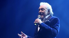 Na zádušní mši míří řada osobností! Může dorazit i zpěvák Alphaville