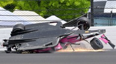 Děsivá nehoda v IndyCar. Utržené kolo vyletělo z dráhy mezi tribuny s diváky