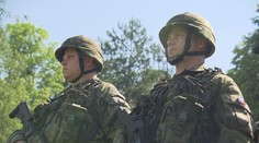 Policistů, hasičů i vojáků je málo. Lidi lákají na příspěvek až 250 tisíc