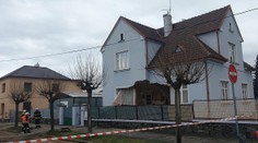V Kolíně se zřítila část rodinného domu. Video zachycuje okamžiky zkázy