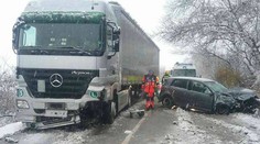 Slovensko trápí sněhová kalamita, tisíce domovů jsou bez proudu