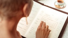 Obědy po revoluci: Na který kraj dopadly změny nejhůře? PŘEHLED