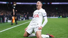 Tottenham rozhodl o postupu v FA Cupu parádním gólem. Dál jde i Fulham