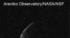 K Zemi se blíží v čase pandemie obří asteroid. Vypadá, jako by měl roušku!
