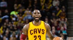 LeBron James zase zpátky! Pomohl k výhře nad Milwaukee