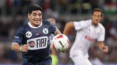 Diego Maradona podstoupil operaci mozku, cítí se dobře