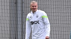 Haaland má na Bayern nový účes. Fanoušci ho přirovnali k aktivistce Gretě