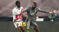 Real odmítl posun do čela. V přestřelce remizoval s neoblíbeným soupeřem