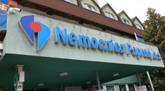 Dívka (7) vypadla v nemocnici z okna. Pád z osmého patra nepřežila