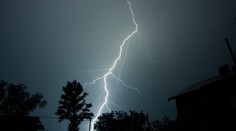 Meteorologové ohlásili dva rekordy, nejdelší blesk měřil přes 700 kilometrů!