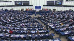 Stěhování europarlamentu stojí tři miliardy ročně. Francie si na něm trvá