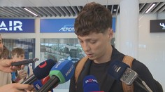 Místo odpovědí čtený text: Když se mlčí, tak se souhlasí. Krejčí chce změny