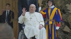 Vatikán zveřejnil nové informace k papežovu stavu. Mírně se zlepšil