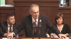 Zeman ve Sněmovně kritizoval solární barony i Topolánka. Rozpočet podpoří