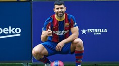 Další pohroma pro Barcelonu, hvězdná posila Agüero je zraněná