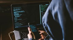Ruští hackeři se snaží ukrást vakcínu na Covid-19! Tvrdí to několik zemí