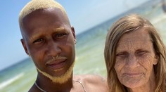 Roky se snažili o miminko. Teď ho babička (63) s partnerem (26) čekají