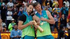 Perušič chodí pozdě, Schweiner jako opravář. Co na ně práskly manželky?