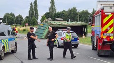 Tragická srážka auta s traktorem na Jihlavsku, řidič osobáku zemřel
