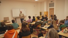 Žáci v Opavě se po povodních vrací do škol. Se školkou v centru se už nepočítá