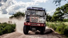 Dakar se konečně rozjel. Kolomý to natřel ruským Kamazům!