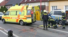 Na Děčínsku vběhl malý chlapec pod auto! Skončil v nemocnici