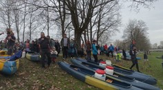 Vodáci zahájili sezónu. Vyrazili sjíždět vodu na Lužnici