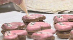 Cukráři už mají kvůli Vánocům napilno. Do pečení se pustili i středoškoláci