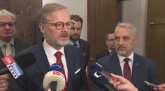 Platy příští rok vzrostou o 1 400 korun, dohodli se Fiala se Středulou