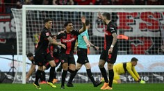 Šílená jízda Leverkusenu v letošní sezóně pokračuje. Opět srovnal v nastavení