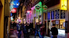 Amsterdam zatrhne kouření marihuany ve čtvrti červených luceren