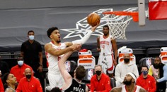 Jde to i bez Hardena. Houston slaví výhru, Jokič drtil Golden State