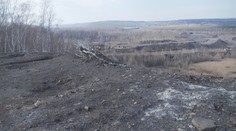 Firma měla na haldu navést stavební odpad místo zeminy. Hrozí jí milionová pokuta