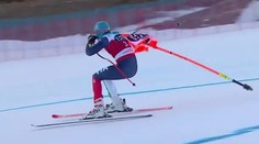BLÁZNIVÝ ZÁVOD: Sjezdař jel s praporkem i tyčí a skončil čtvrtý