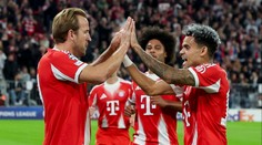 Kane sestřelil Chelsea dvěma góly. Liverpool spasil v nastavení kapitán van Dijk