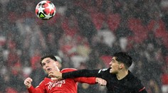 Dohra bláznivého zápasu mezi Benfikou a Barcou. V tunelu mělo dojít k potyčce