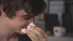 Covid ustupuje, nahrazuje ho ale chřipka. Počet těžkých případů stoupá