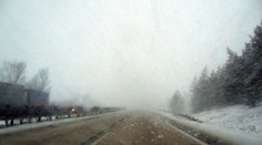 V Chorvatsku padal sníh! Dálnici A1 u Gospiče museli uzavřít