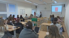 Děti se učí rozeznat dezinformace. Zájem o kurzy mediální gramotnosti roste