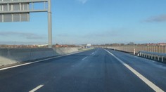 Dálnice D11 se slavnostně otevřela. Nové úseky stály 4,1 miliardy korun